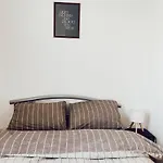 Big 1-Bed Flat Elephant & Castle