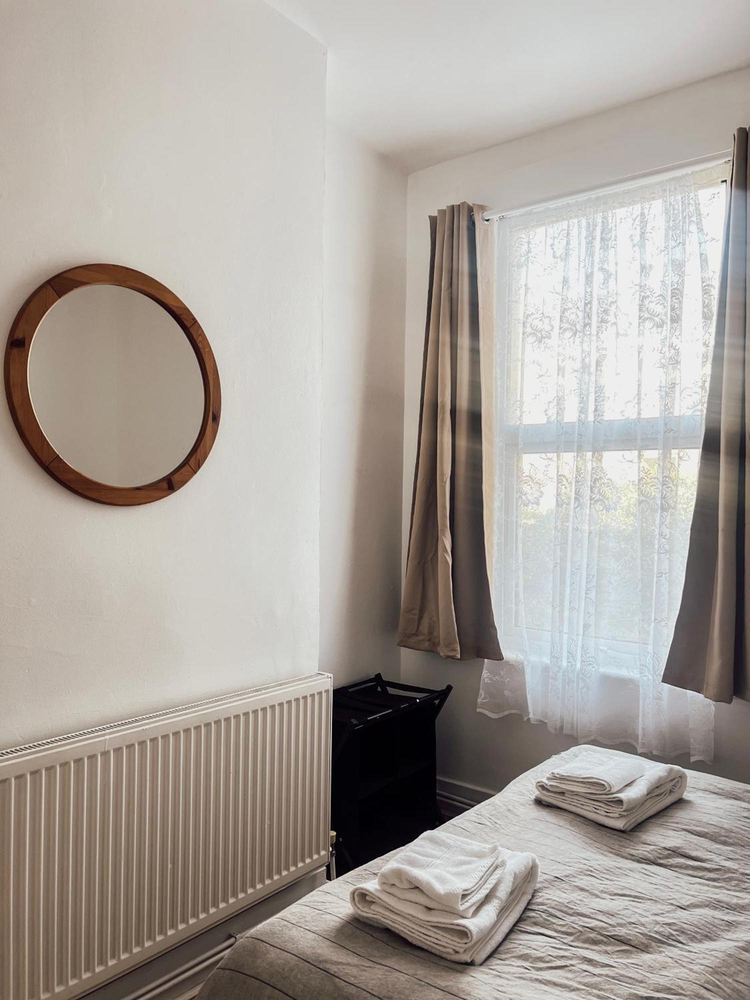 Big 1-bed Flat Elephant & Castle * Londra