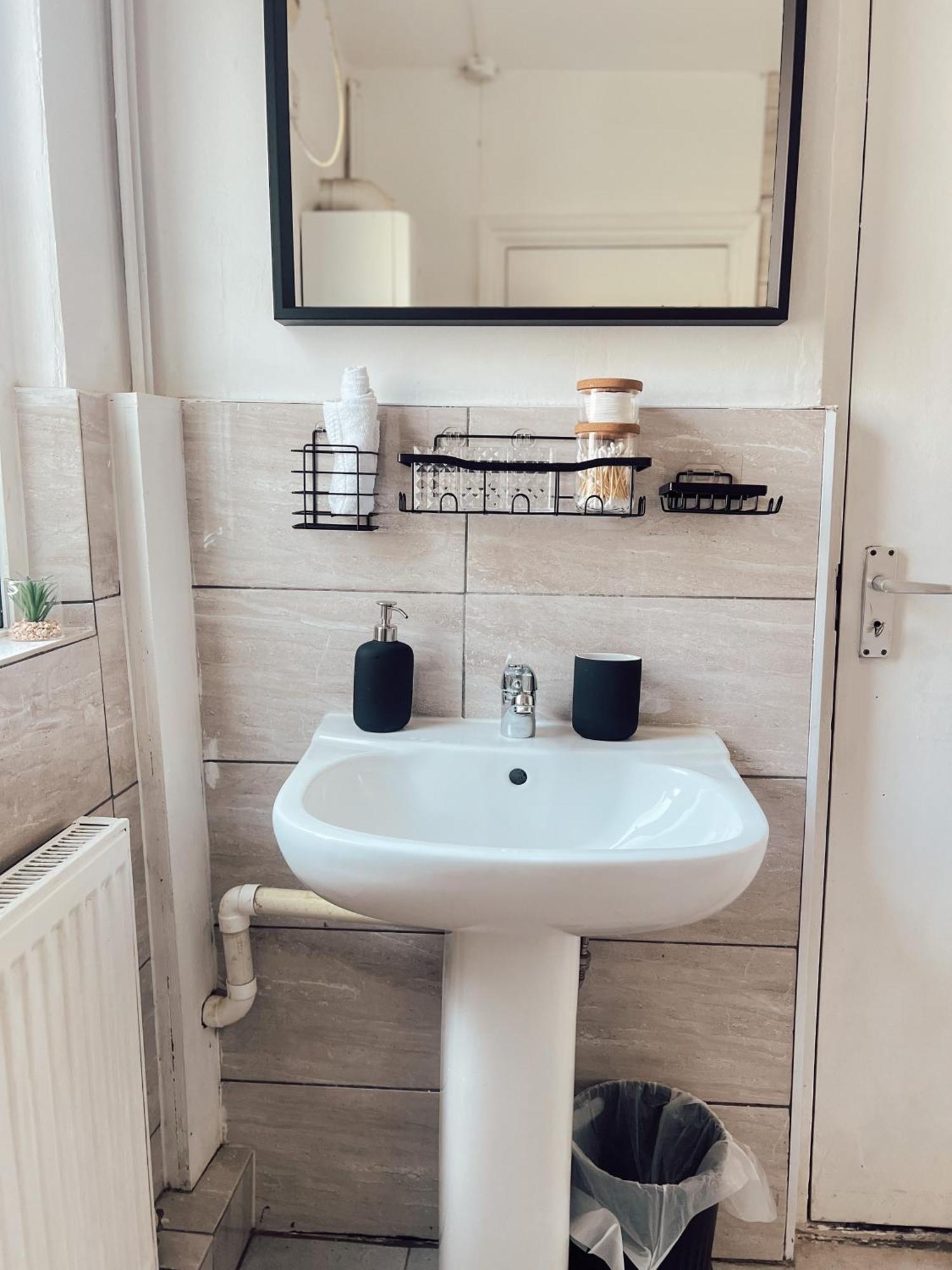 Appartamento Big 1-bed Flat Elephant & Castle Londra